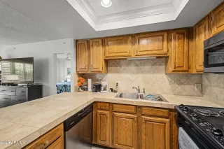 Photo #6: 7021038 Listing 