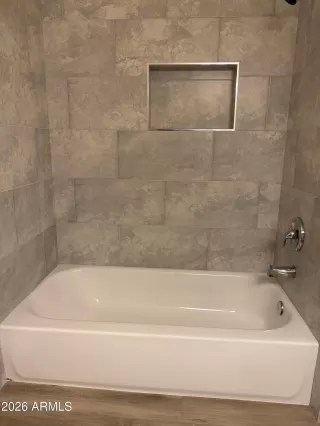 Photo #5: 7021095 Listing 