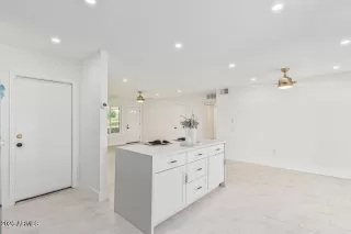 Photo #4: 7021161 Listing 