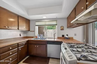 Photo #2: 7021249 Listing 