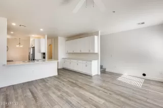 Photo #5: 7021425 Listing 