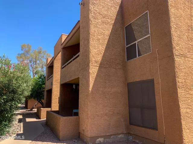 MLS: 7021547 Condo For Sale