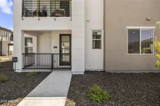 Photo #2: 7021730 Listing 