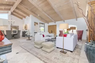 Photo #6: 7021946 Listing 