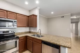 Photo #4: 7021951 Listing 
