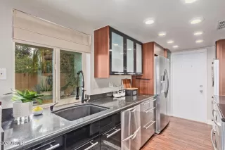 Photo #5: 7021989 Listing 