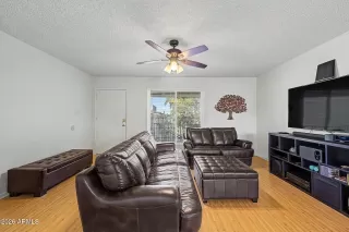 Photo #6: 7022083 Listing 