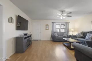 Photo #2: 7022128 Listing 