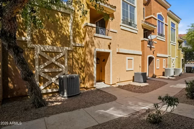 MLS: 7022302 Condo For Sale