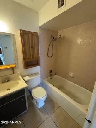 Photo #5: 7022385 Listing 