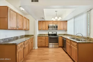 Photo #6: 7022453 Listing 