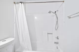 Photo #6: 7022583 Listing 