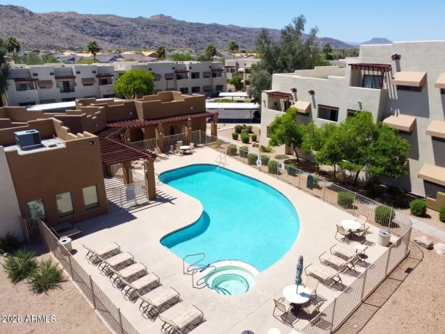 MLS: 7022592 Condo For Sale