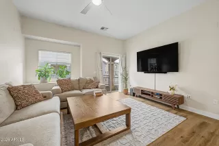 Photo #4: 7022608 Listing 