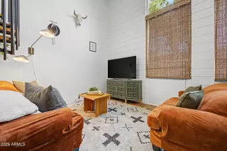 Photo #3: 7022806 Listing 