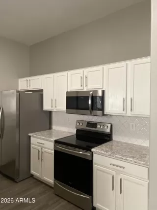 Photo #3: 7022808 Listing 