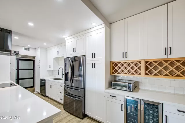 MLS: 7022825 Condo For Sale