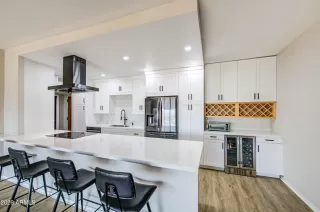 Photo #5: 7022825 Listing 
