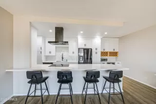 Photo #6: 7022825 Listing 