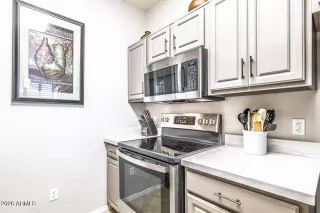 Photo #6: 7022857 Listing 