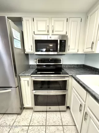 Photo #5: 7022898 Listing 