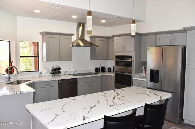 MLS: 7022933 Condo For Sale
