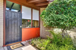 Photo #1: 7022936 Listing 