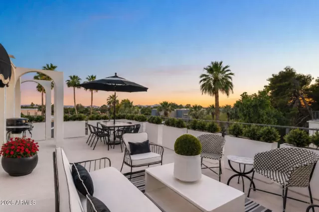 MLS: 7023009 Condo For Sale