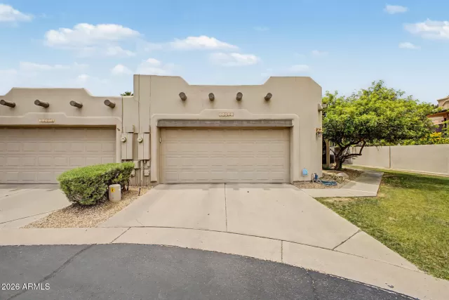 MLS: 7023057 Condo For Sale