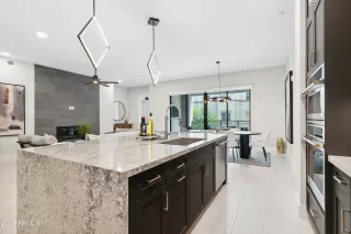 Photo #6: 7023170 Listing