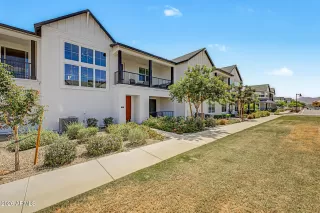 Photo #1: 7023172 Listing 