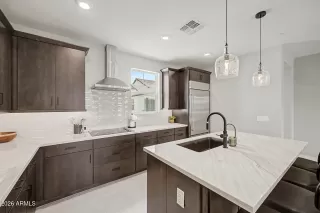 Photo #4: 7023172 Listing 