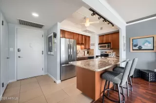 Photo #4: 7023318 Listing 