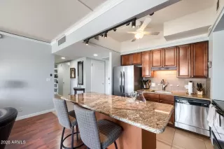 Photo #5: 7023318 Listing 
