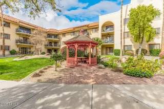 Photo #4: 7023322 Listing 
