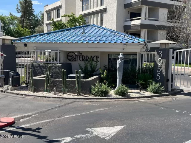 MLS: 7023359 Condo For Sale