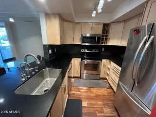 Photo #3: 7023359 Listing