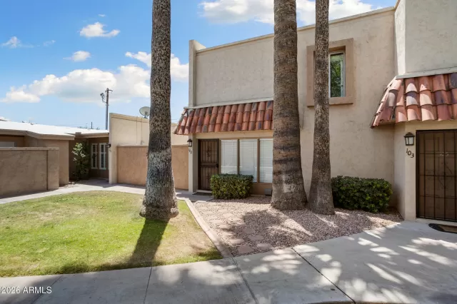 MLS: 7023533 Condo For Sale