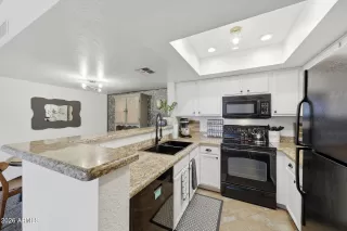 Photo #2: 7023674 Listing