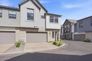 Photo #1: 7024598 Listing 