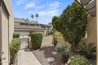 Photo #2: 7024777 Listing 