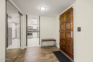 Photo #4: 7024800 Listing 