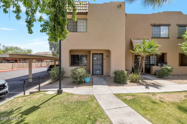 MLS: 7024819 Condo For Sale