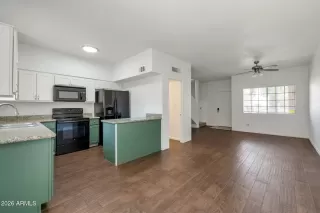 Photo #5: 7024819 Listing