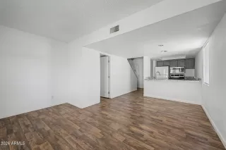 Photo #4: 7025057 Listing 
