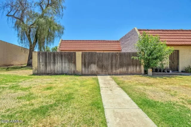 MLS: 7025459 Condo For Sale