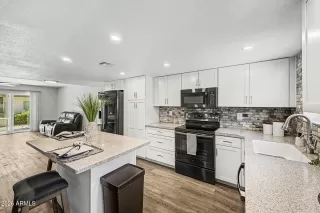 Photo #4: 7025583 Listing 
