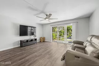 Photo #6: 7025583 Listing 