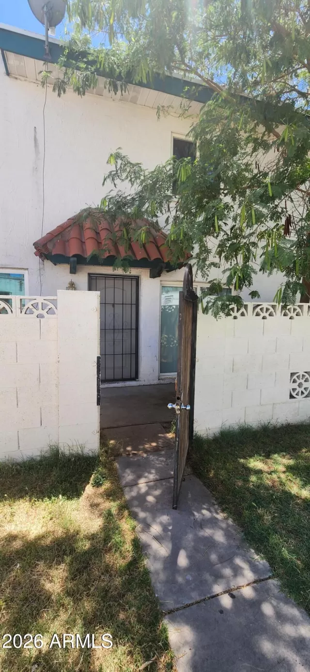 MLS: 7025972 Condo For Sale