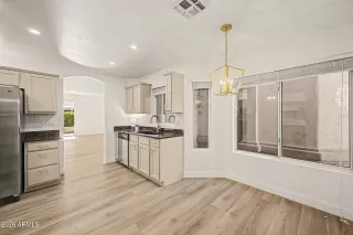 Photo #6: 7026034 Listing 